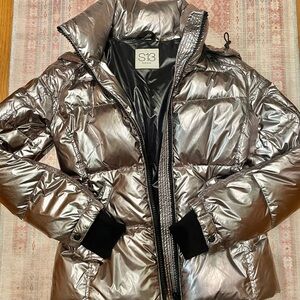 S13 Women’s Ella Short Down Puffer Coat (SMALL)